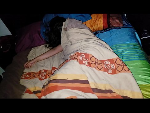 ❤️ Beau-fils réprimandant sa jeune belle-mère pendant qu'elle dort. ❤ Porno juste at fr.hdporn24.ru